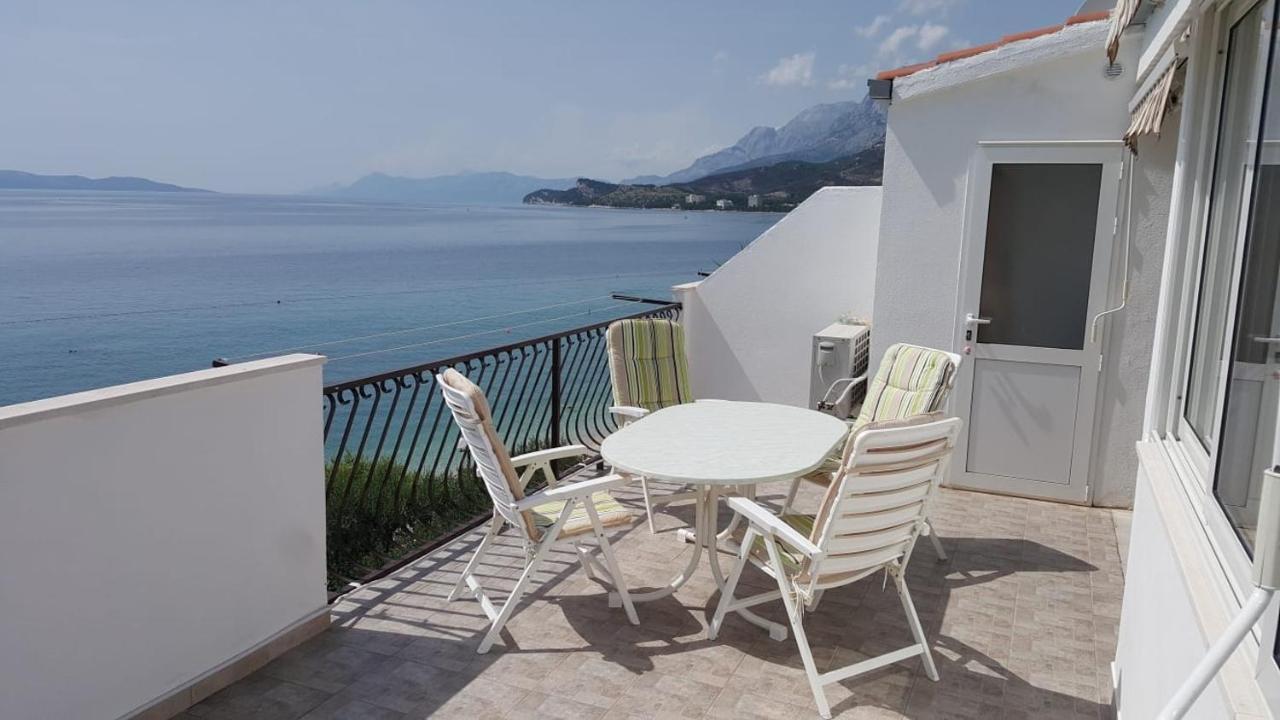 Apartments By The Sea Tucepi, Makarska - 2699 ภายนอก รูปภาพ