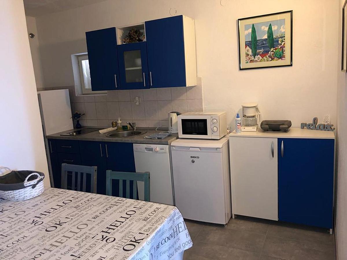 Apartments By The Sea Tucepi, Makarska - 2699 ภายนอก รูปภาพ